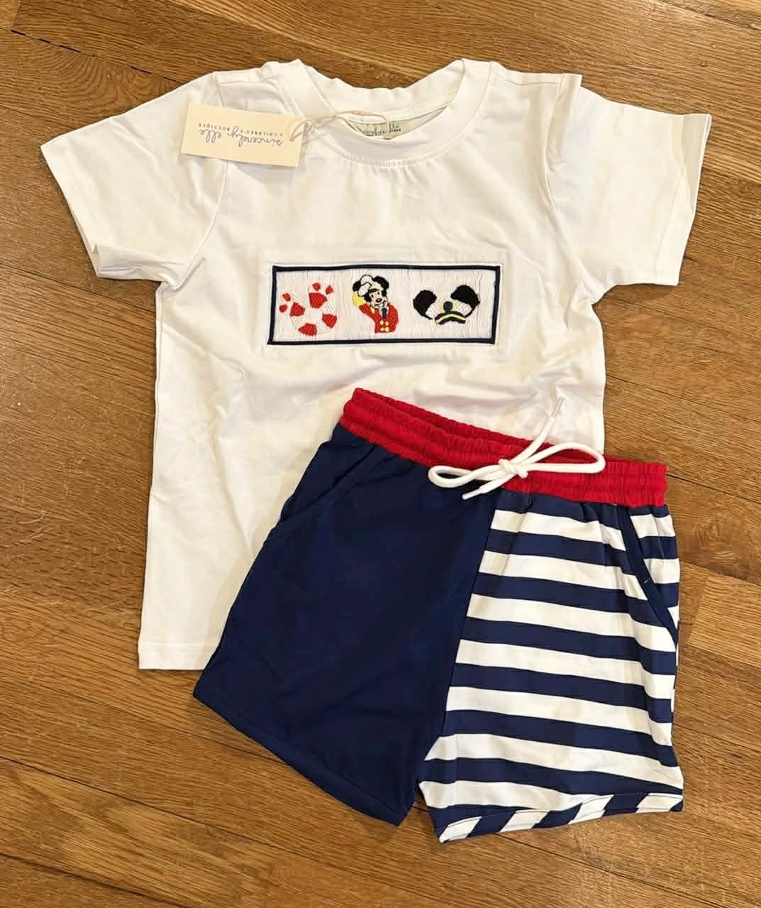 Character Cruise Short Set
