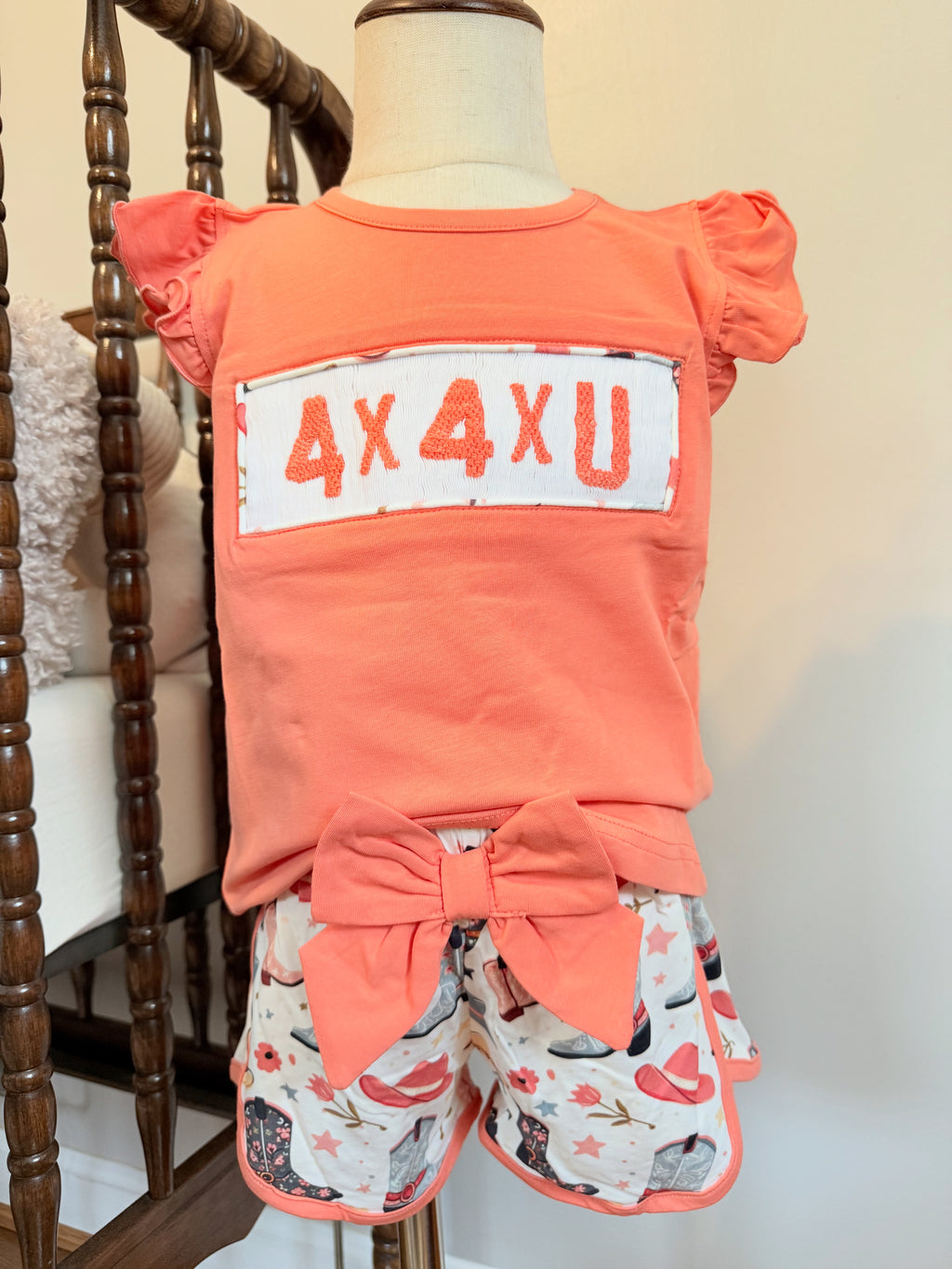 Hand Smocked 4X4XU Short Set
